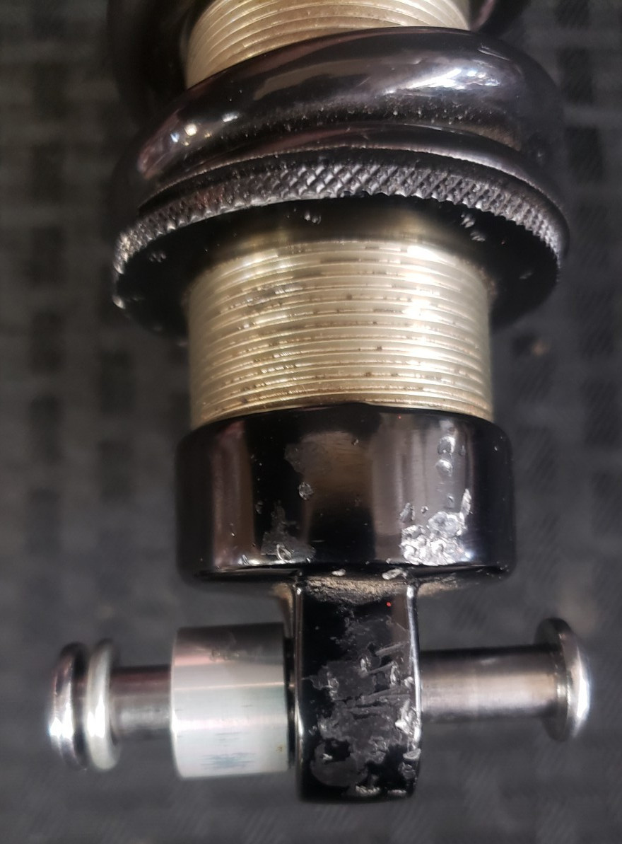 450283 – Manitou Swinger 4Way SPV Shock Absorber