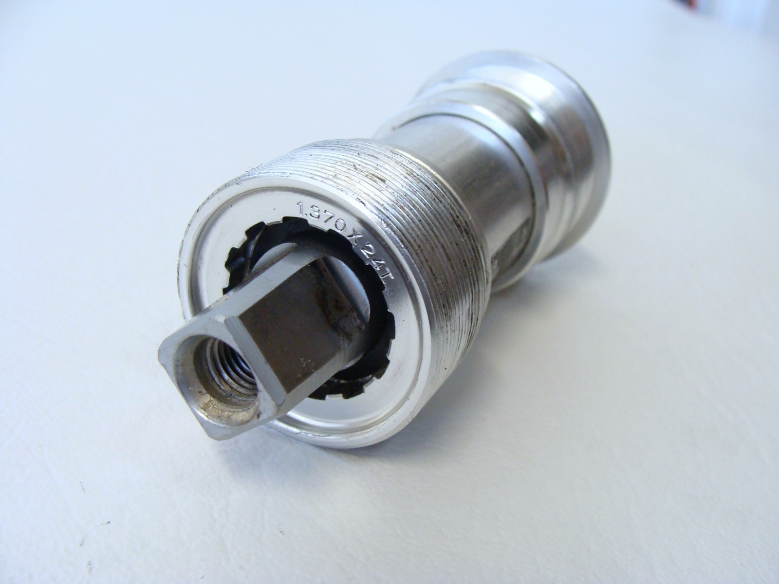 ~ Nice Campagnolo Chorus Square Taper Bottom Bracket English 102mm ~