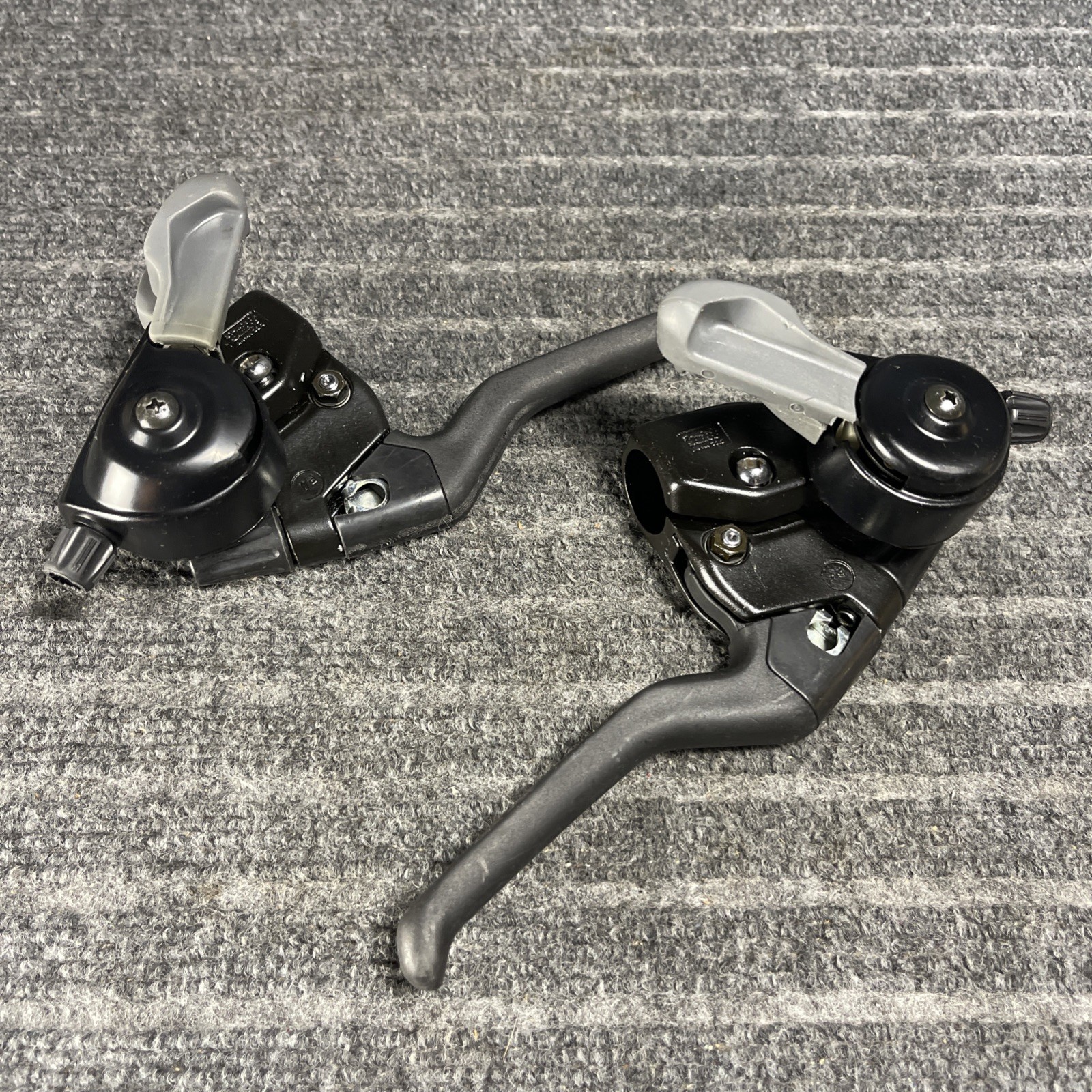 Vintage Shimano Deore ST-M050 STI 3×7 Canti Brake Shifter Levers Right/Left Set