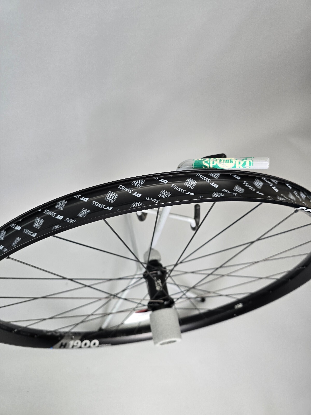 NEW DT Swiss Wheel H 1900 SPLINE 29″ 622x35mm Black Rim