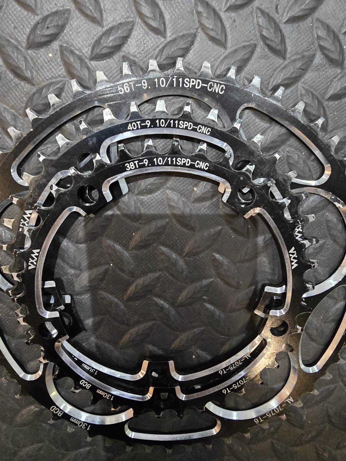 Shimano Dura Ace Crankset 7700 172.5 52/38 Double 130 BCD w/ BB-7700 Extra Rings