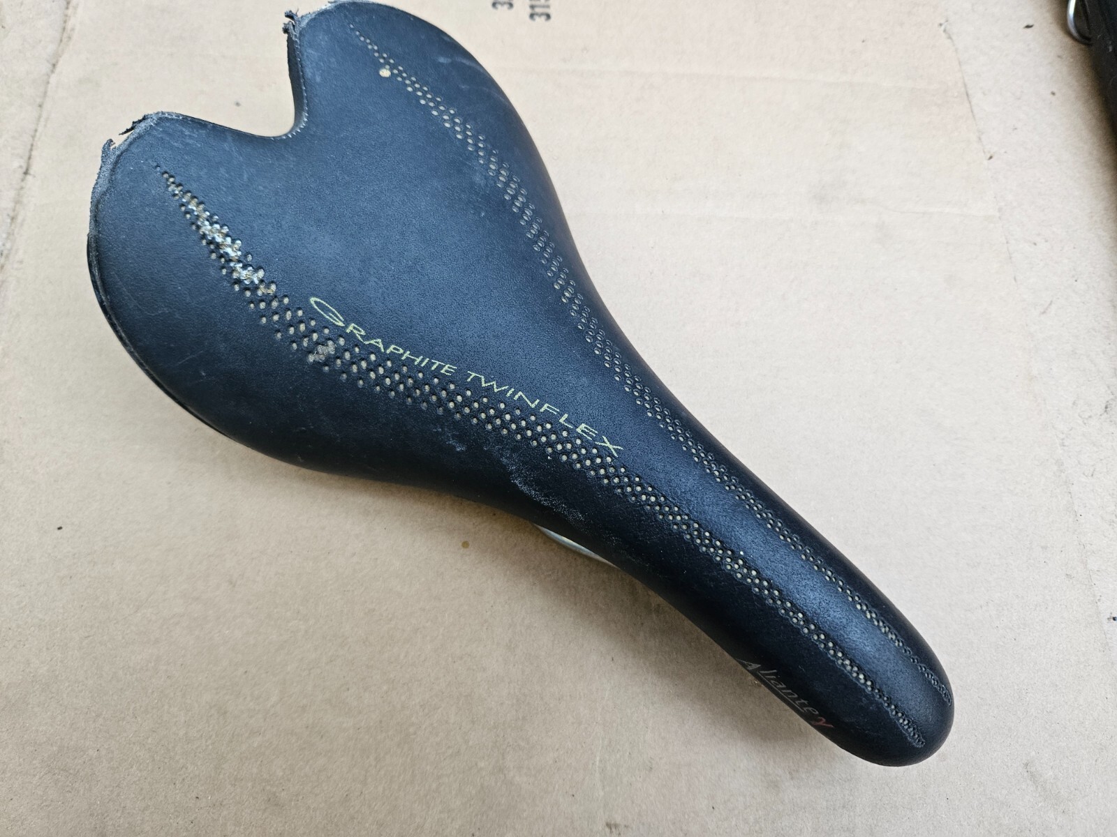 Fizik Aliante Gamma Road Bike Saddle Black Graphite Twinflex made in Italy