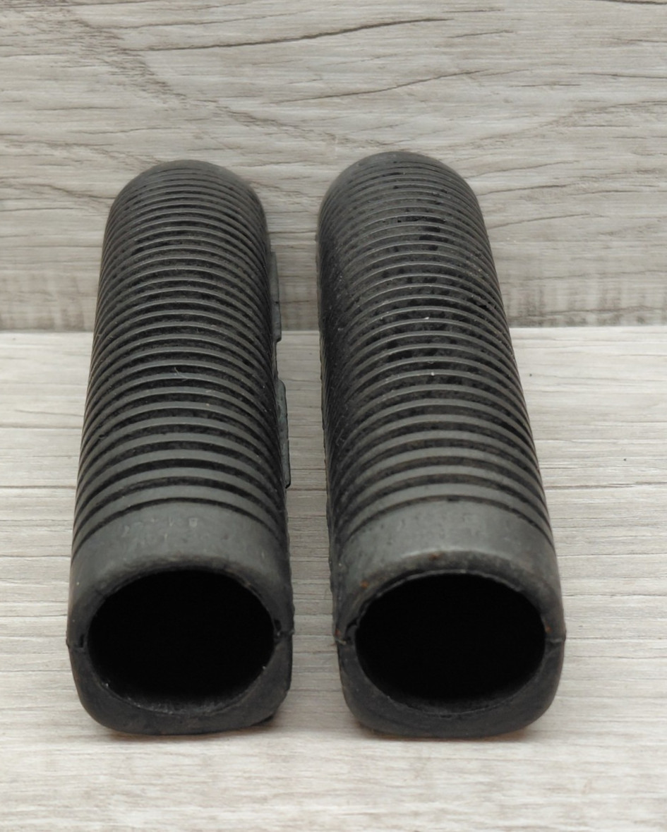 Vintage DARE Handlebar Grips Pair Ribbed Finger Groove Black MTB England – RARE