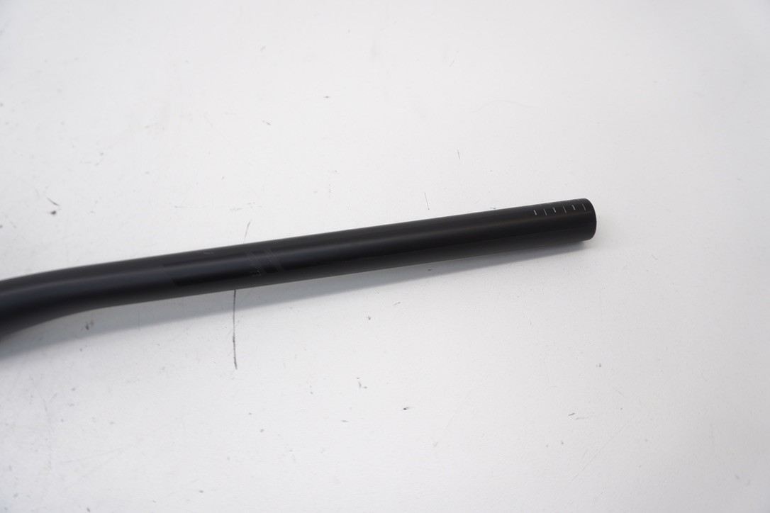 Pivot Cycles Phoenix Alloy Handlebars 35mm Diameter 20mm Rise 780mm Width