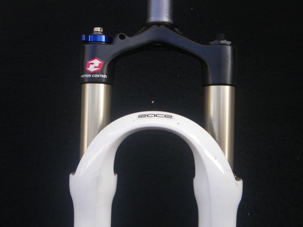 85mm RockShox Reba Approx. 1.8kg RockShox Front Fork MTB Front Suspension SRAM