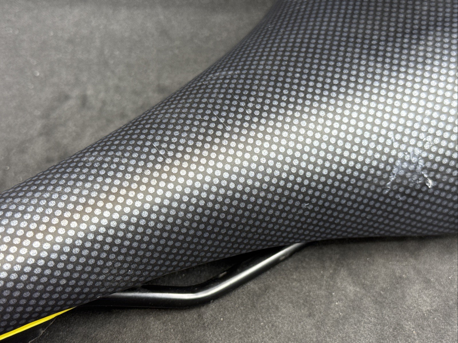 Gipiemme PENTA Saddle Black & Yellow Steel Rails 270mm x 140mm NEAR MINT