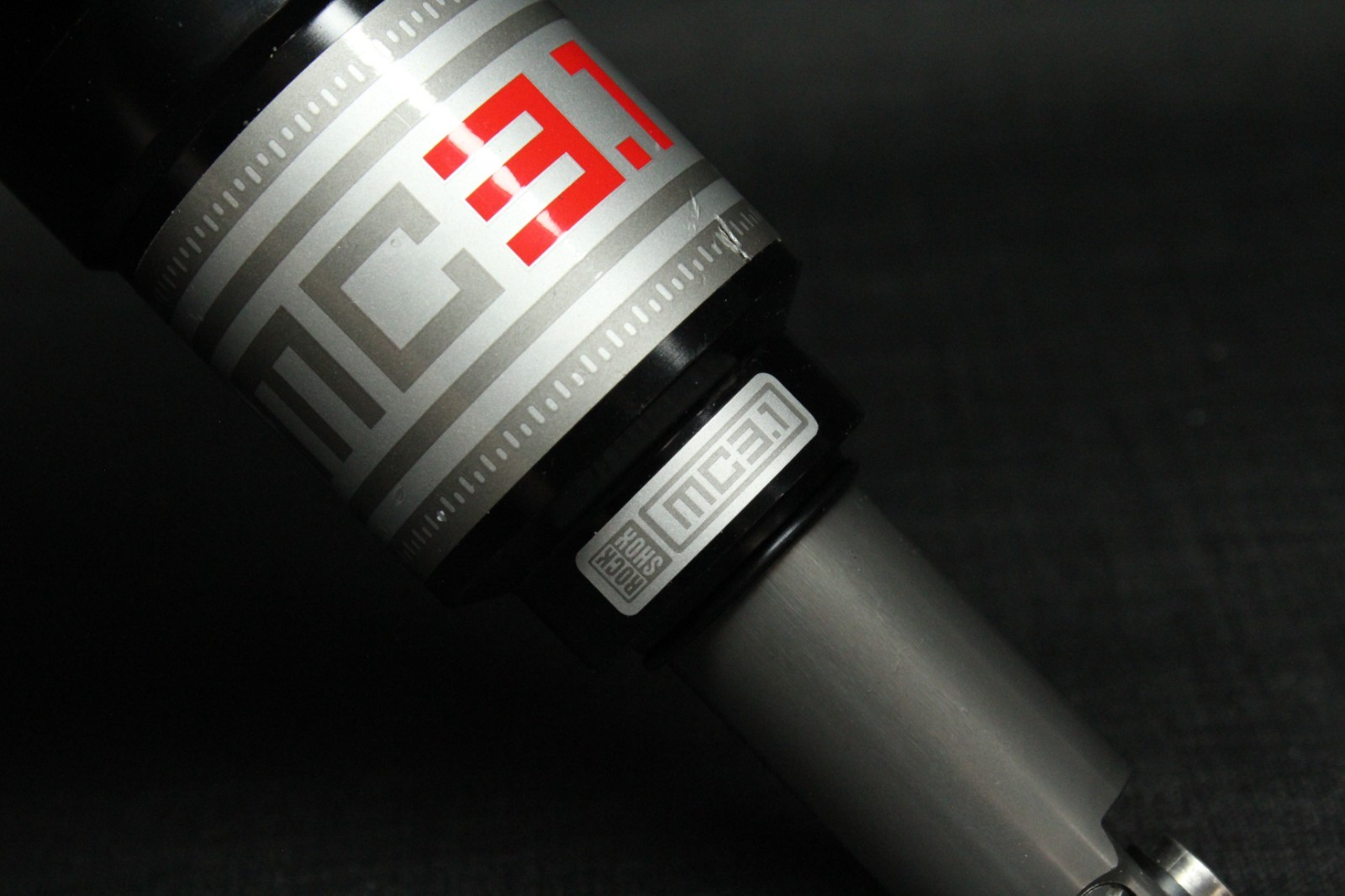 Rock Shox MC 3.1, 63mm x 1.5″ Rear Shock Motion Control SRAM ,Mountain MTB