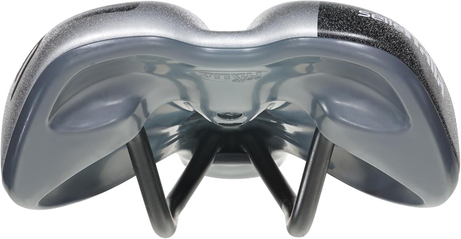 Black/Hi-Viz S 5 Superflow Saddle – Perfect Blend of Style and Comfort