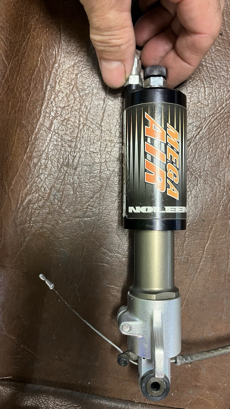Noleen Mega Air Pull Rear Shock K2 razorback 3.0 MTB (Works)