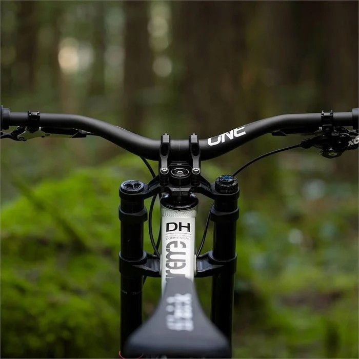 OneUp Components Carbon Riser Bar V2 – 50mm 800mm Black