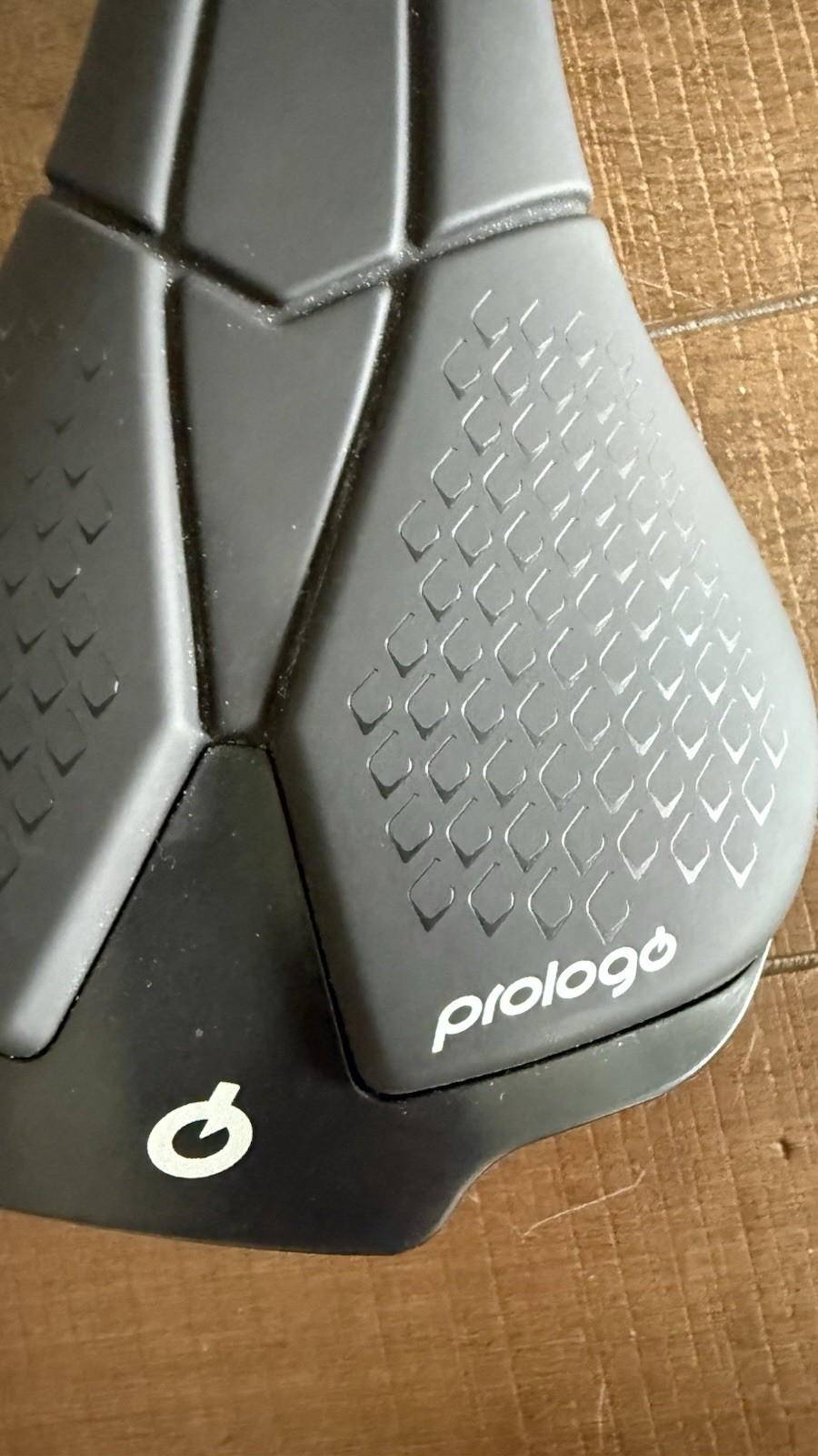 Prologo Scratch M5 Saddle, Nack Carbon Rails, 169 grams, 140 x 250mm