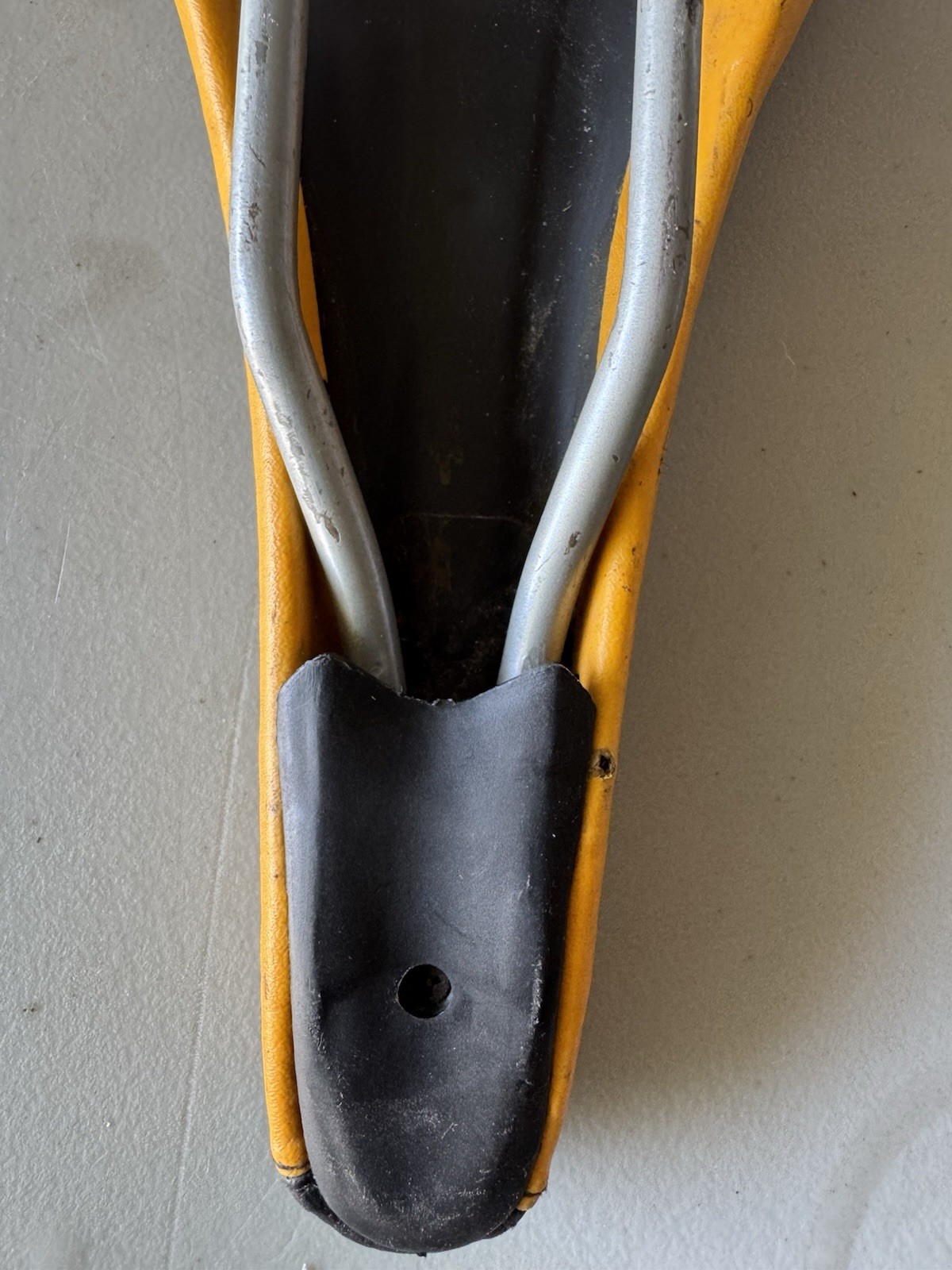 Vintage SDG USA Bel-Air Bike Seat Saddle BMX Mountain Bike Yellow Black