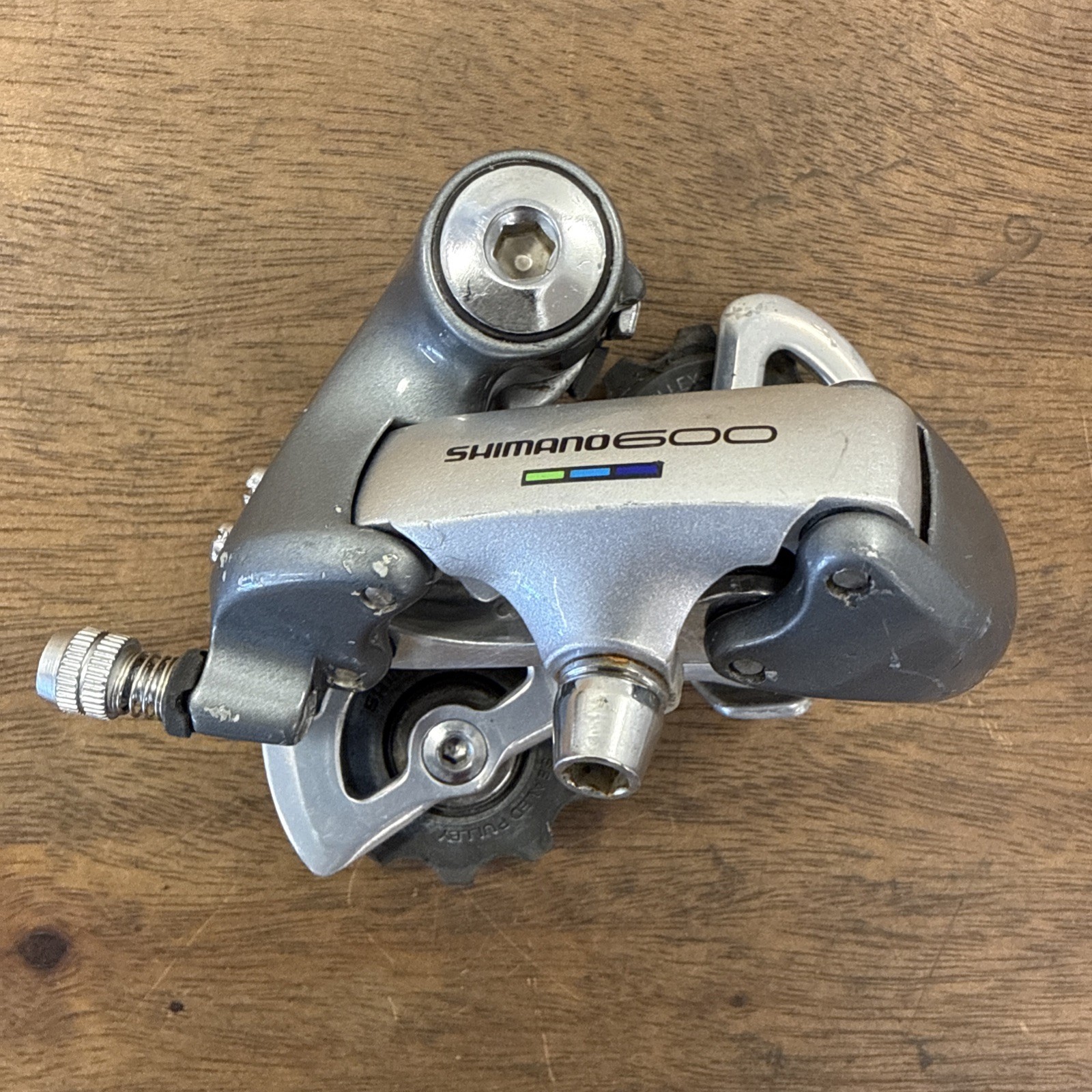 Shimano Ultegra 600 Tri Color RD-6401 8 Speed Short Cage Rear Derailleur