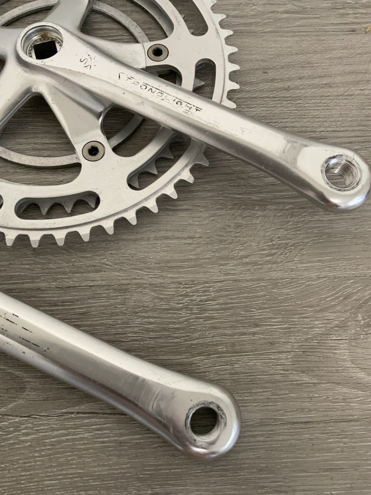 STRONGLIGHT CRANKSET 170 MM DOUBLE 52-42T 9/16 PEDAL THREADS 6, 7 OR 8 SPEED
