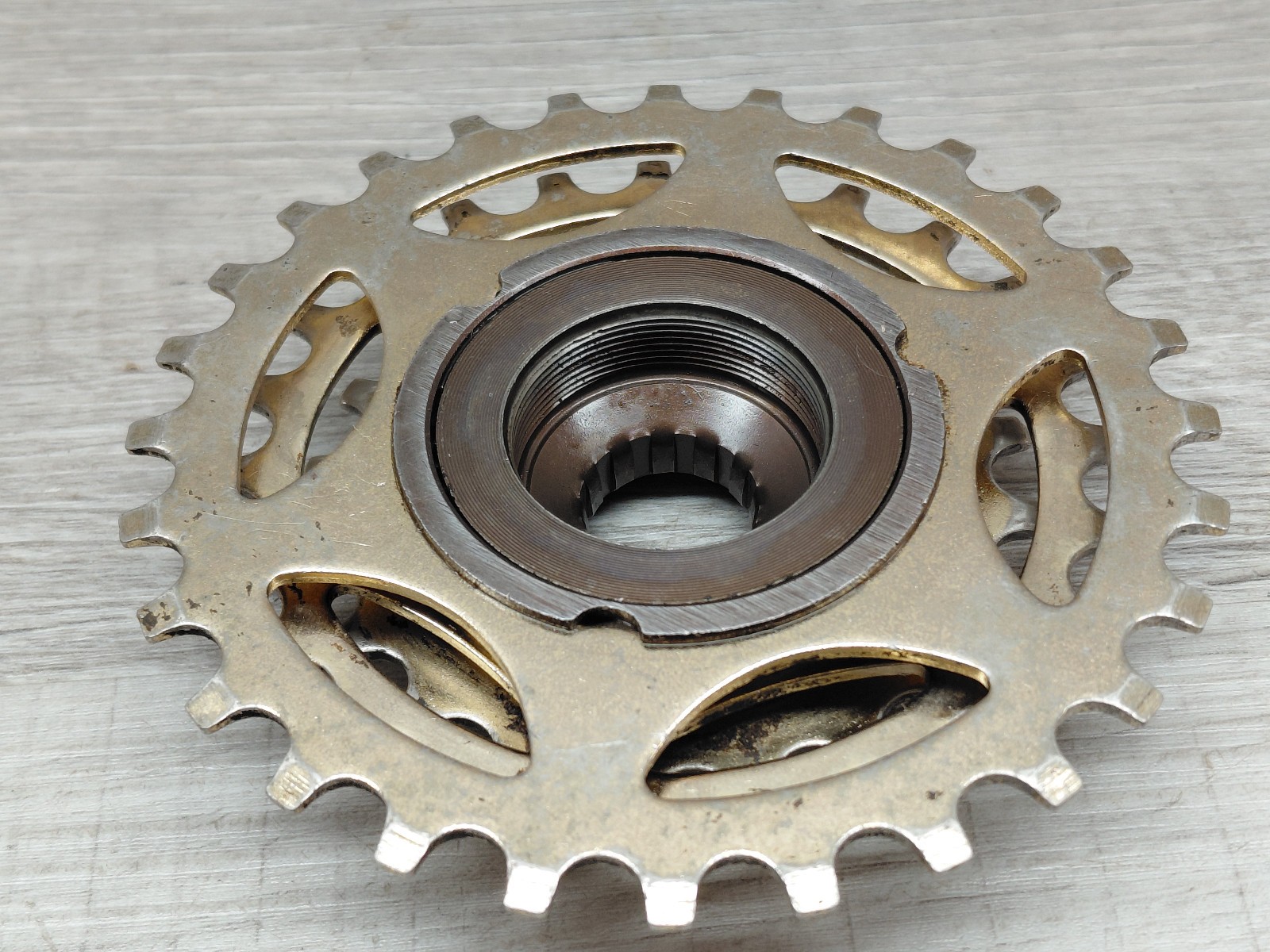 Vintage Shimano 1980’s 5-Speed GOLD Freewheel 14-28T Road Bike, Bicycle