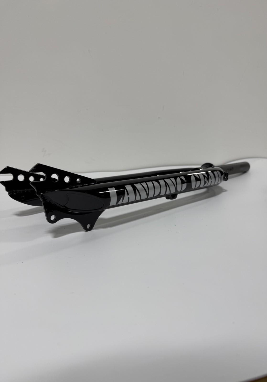SE LANDING GEAR DISC FORK 27.5IN+ – BLACK – MY’22 MANIACC FLYER
