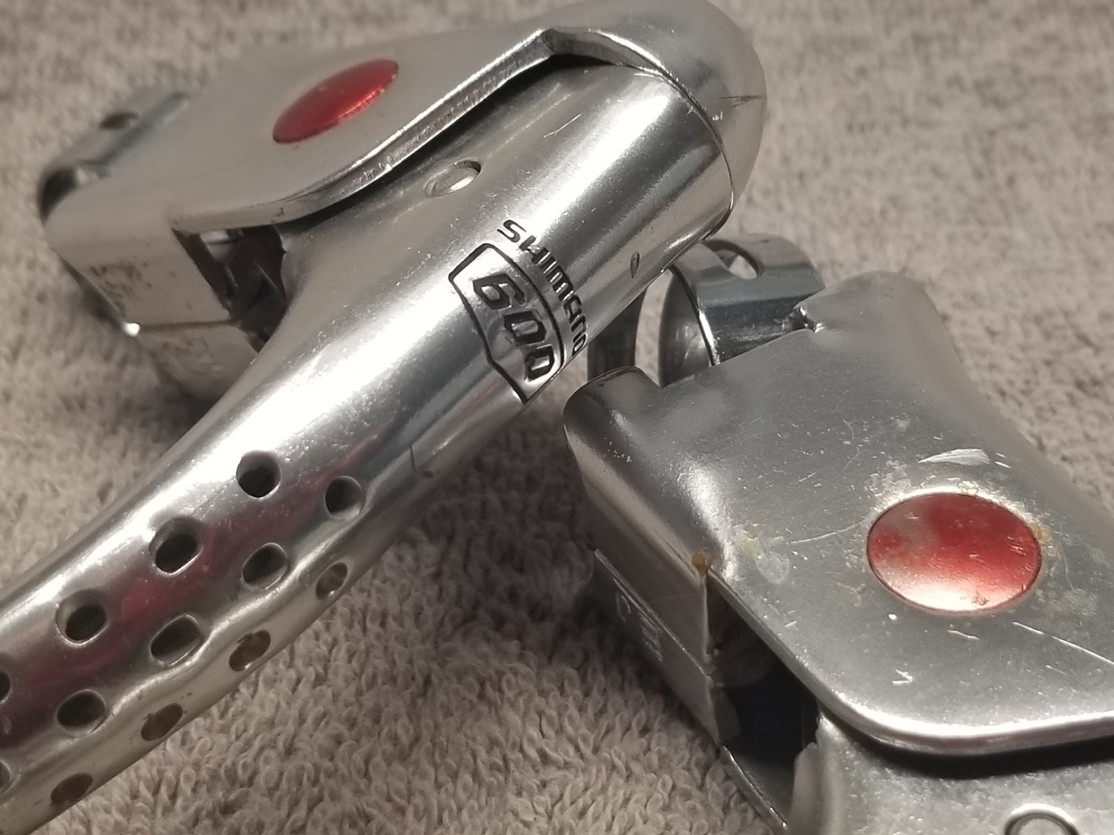 Vintage Shimano 600 Brake Levers Arabesque Pair Non-Aero Silver Drilled 23.8mm