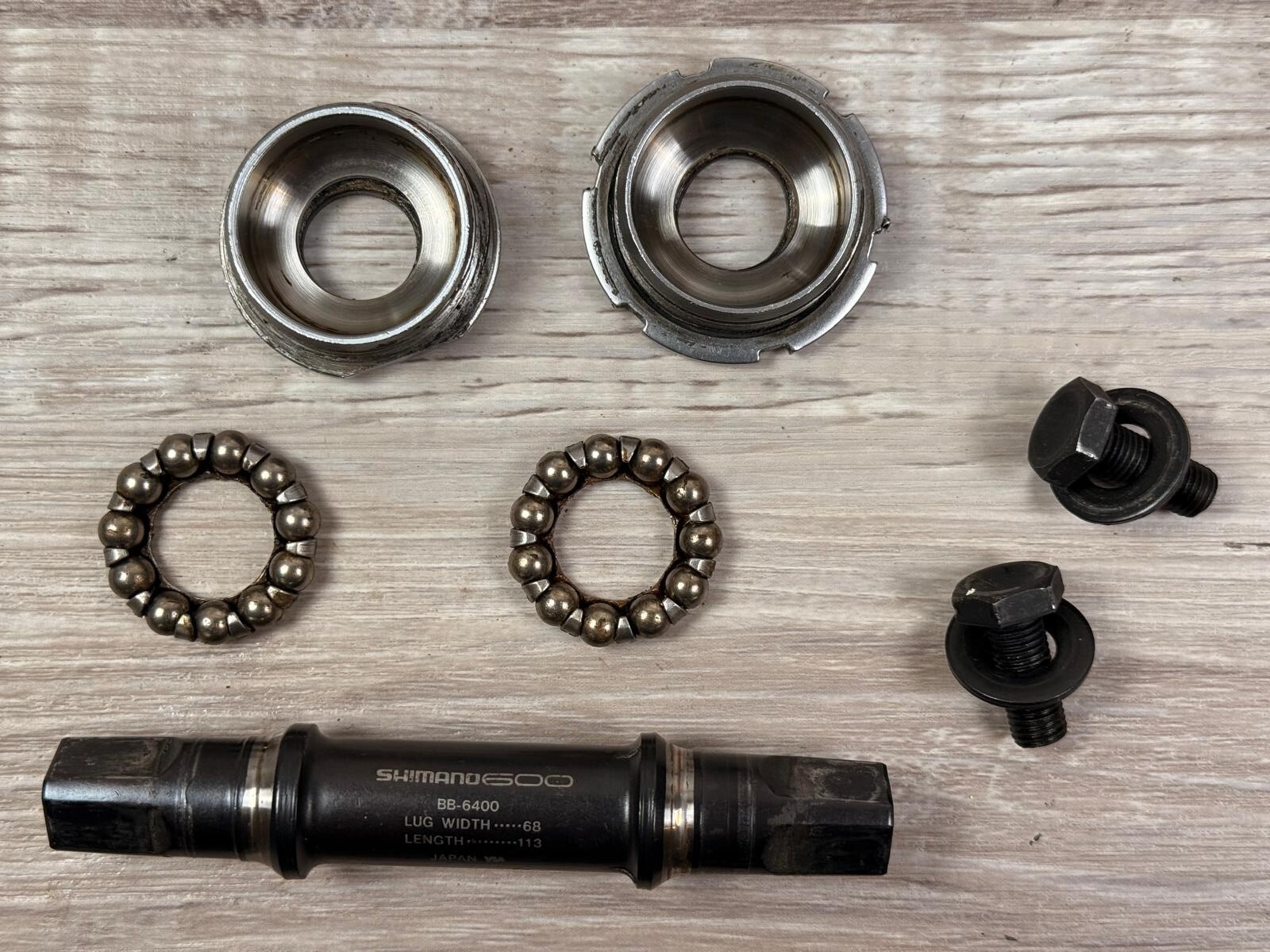Shimano 600 Ultegra 68mm x 113mm BB-6400 Road Bottom Bracket – English