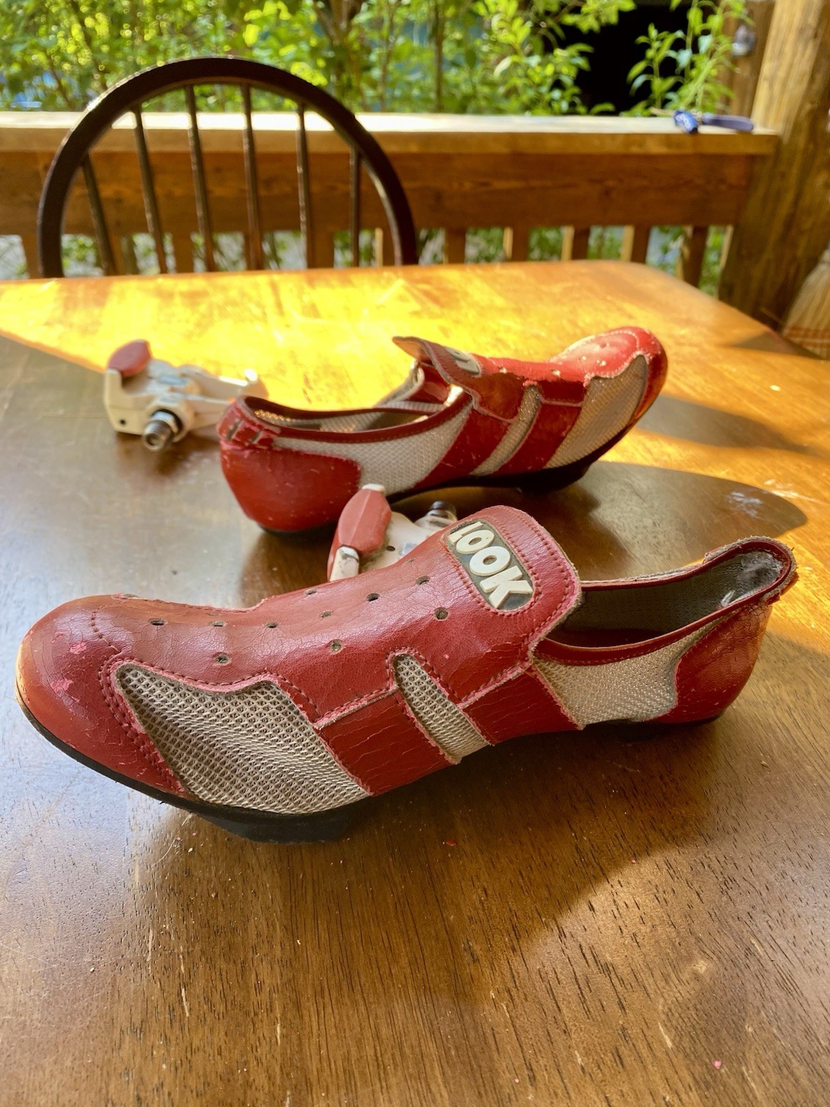 Vintage LOOK Clipless Road Bike Pedals and Cycling Shoes (women’s 8).