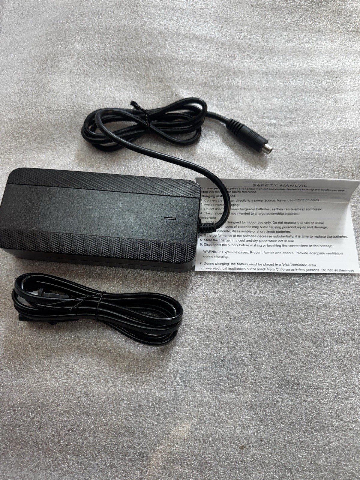 New MDA 42V 4.0A Li-ion Battery Charger BC222360040 UL 1012