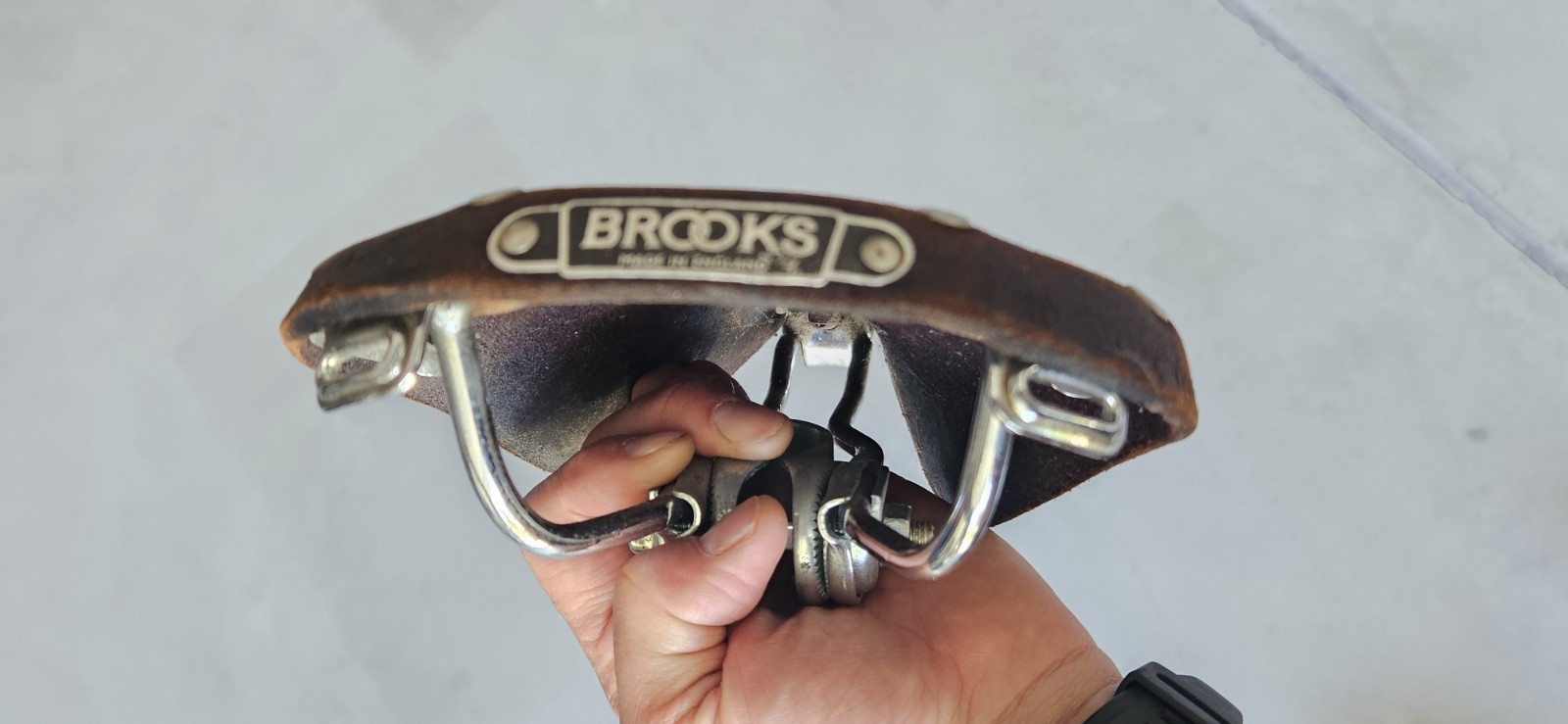 Vintage Brooks Professional Seat Saddle Leather Copper Rivet Button England Made