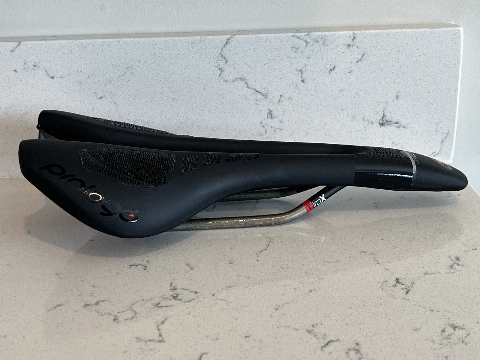 134mm Prologo Nago Evo PAS CPC Tirox Road Saddle