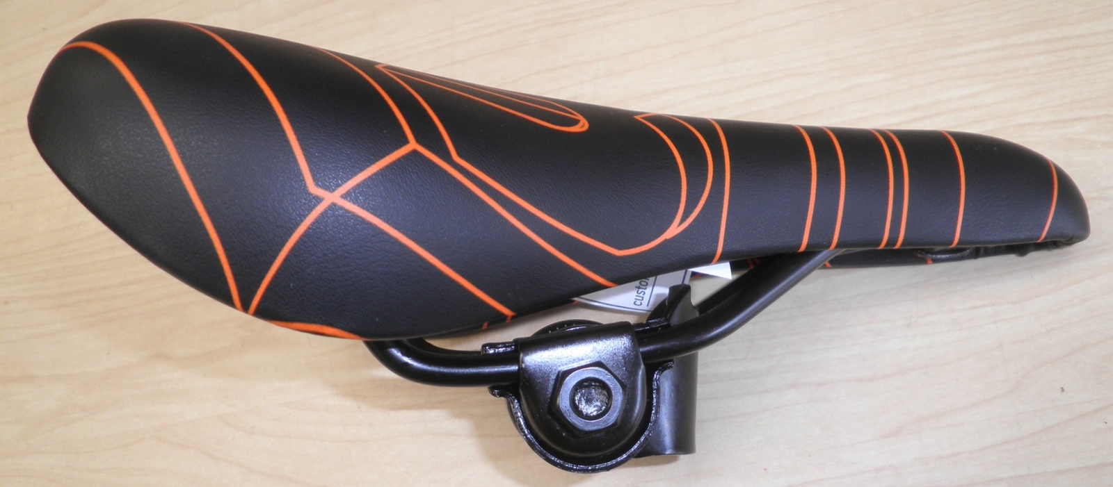 MONGOOSE KIDS’ BICYCLE SEAT/SADDLE BLACK/ORANGE BIKE PARTS 639-3
