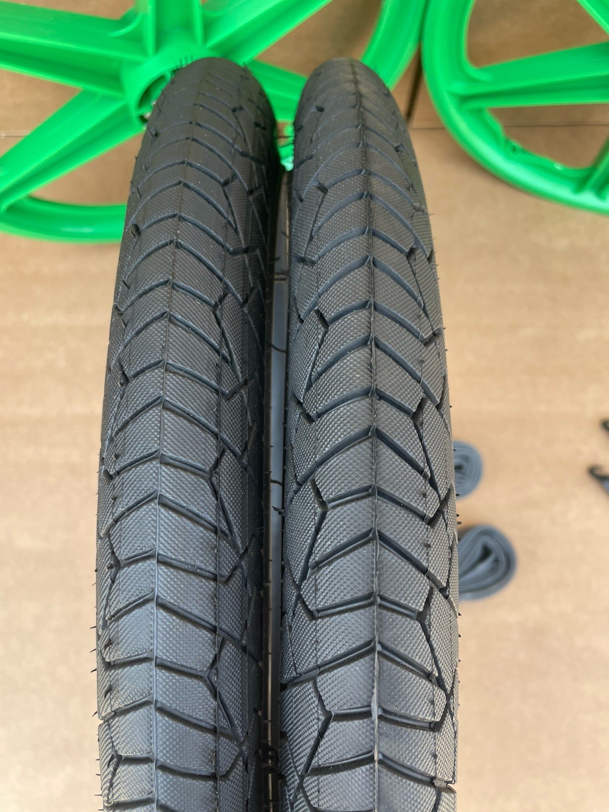 20″ Bicycle Plastic GREEN 6-spoke Mag Wheels Set Street Slick Tires GT Rims BMX