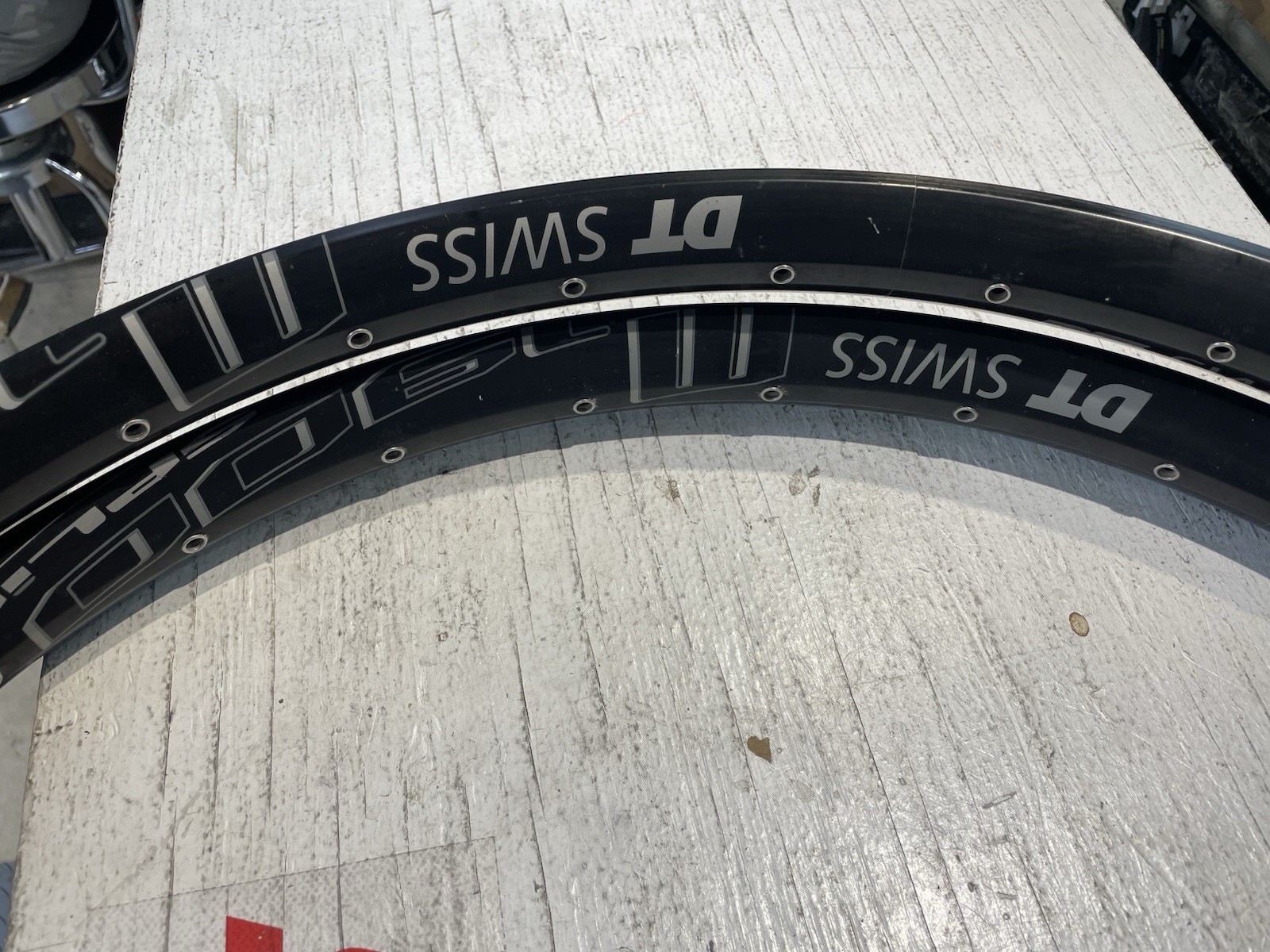 DT Swiss R 470 27.5 Aluminum Clincher/ tubeless Rim mm wide Black Presta