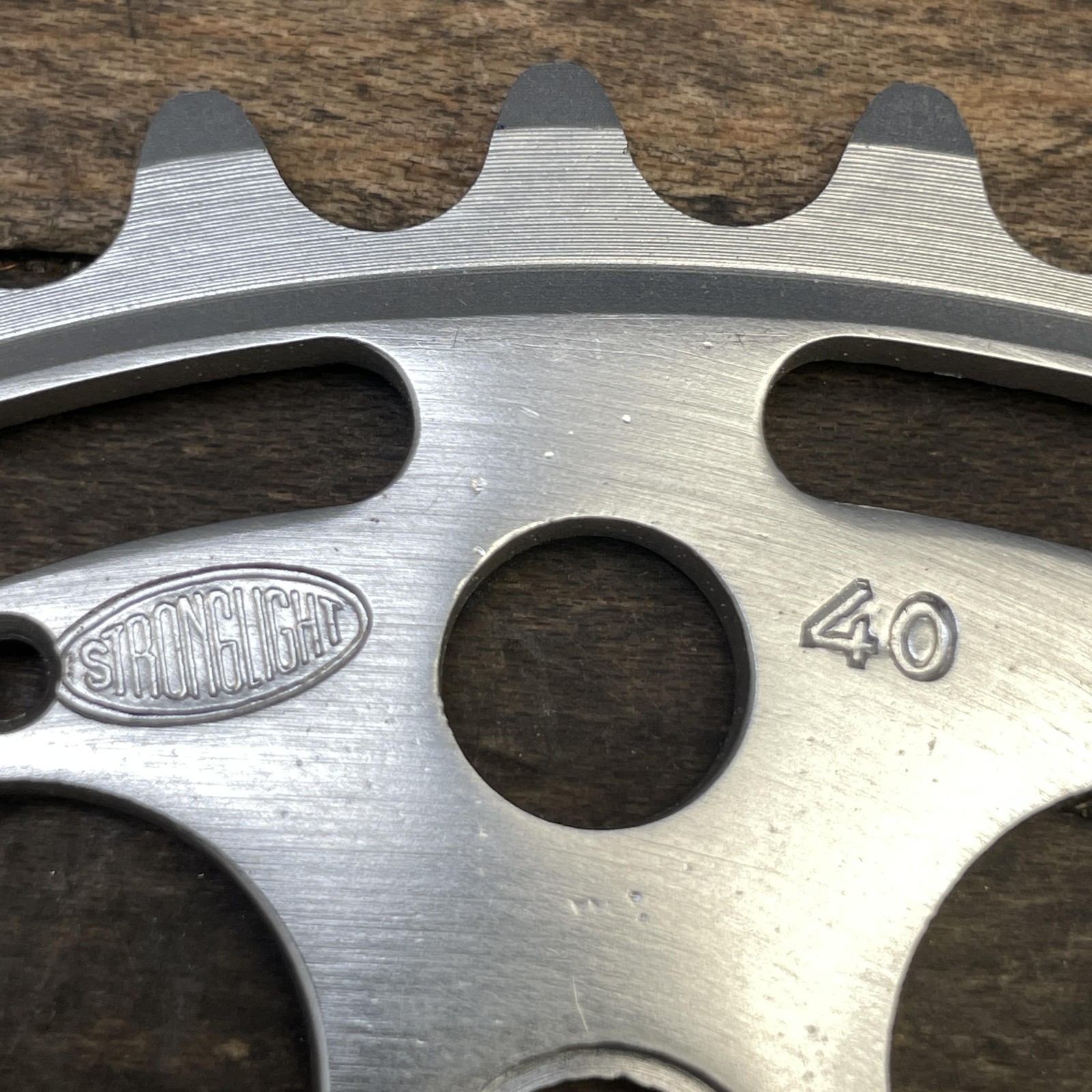 Vintage Stronglight 40T Chainring 85 BCD NOS 5-Arm Silver Aluminum 40 Tooth