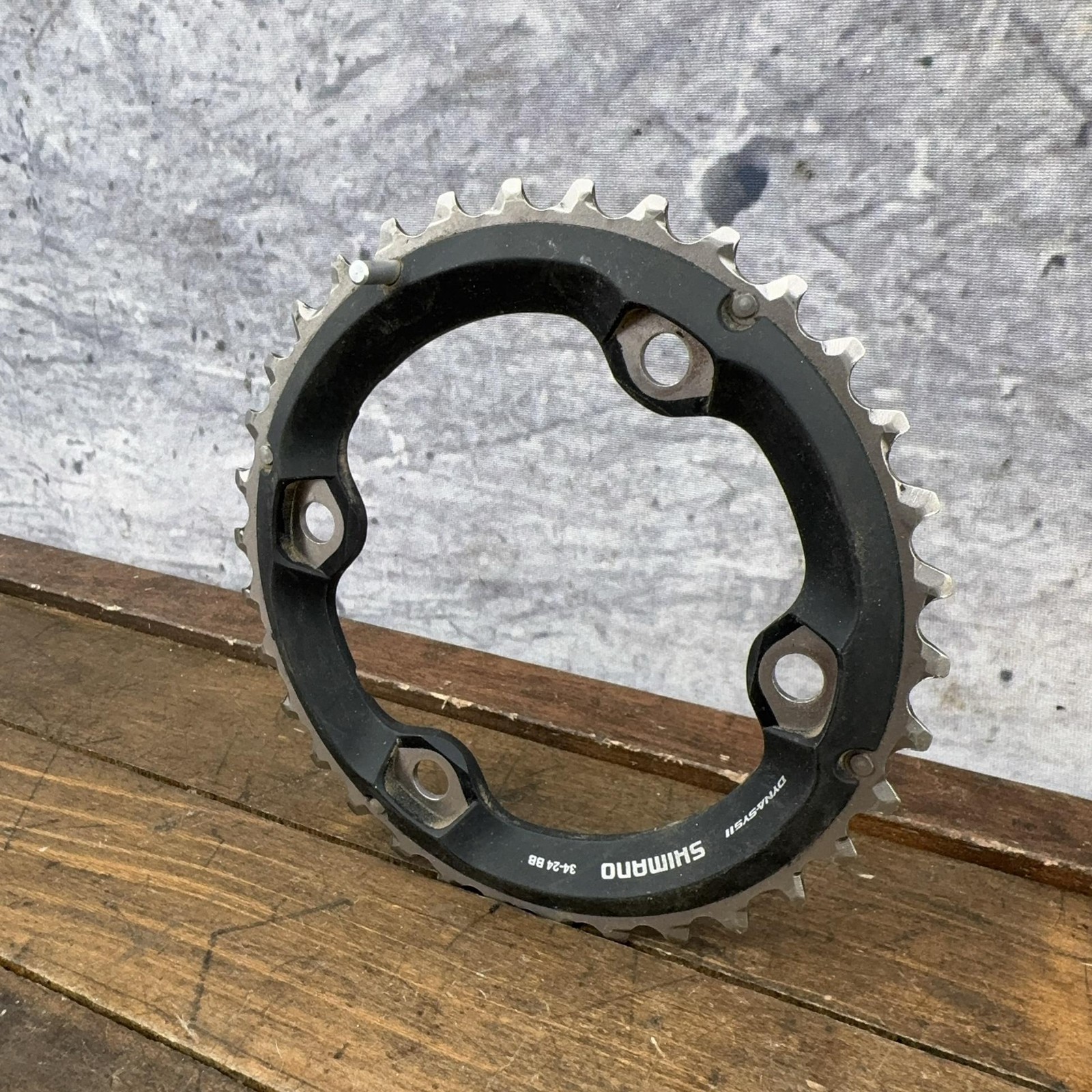 Shimano DynaSys11 Chainring 34 Tooth 34t 4-Arm Asymetrical Black MTB 34-24