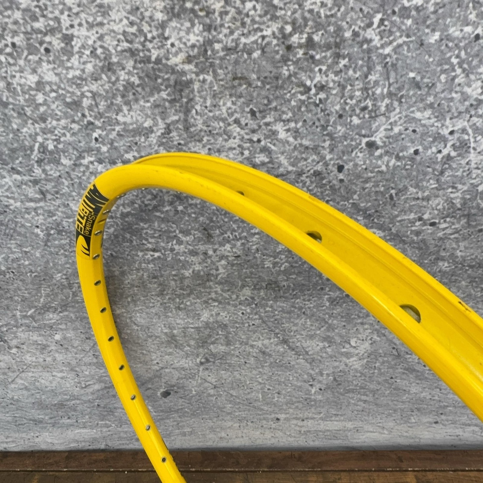 Vuelta Excalibur 26in Rim Yellow 36h Disc 36 Hole MTB Anti Snake Bite 559×19
