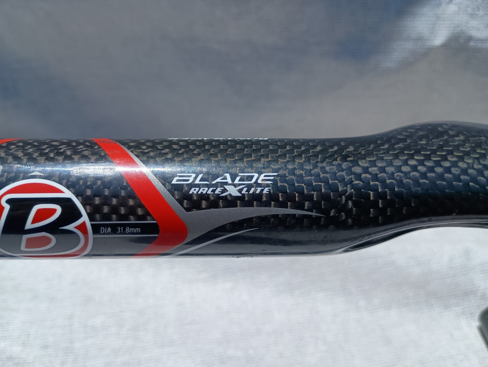 Bontrager Blade Race X Lite Carbon Drop Bar Handlebar 40cm, 31.8mm Black Red