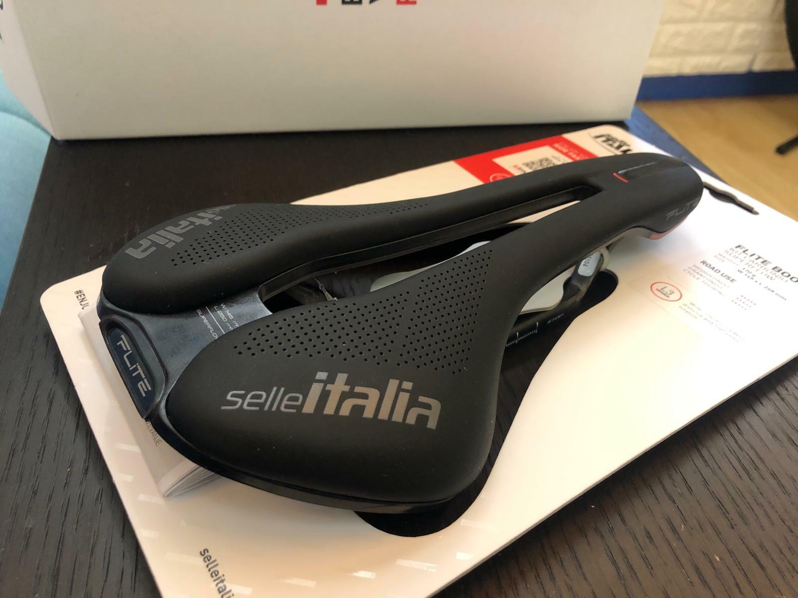 Selle Italia Flite Boost Kit Carbon Superflow L3 145×248 mm Carbon Rail Saddle
