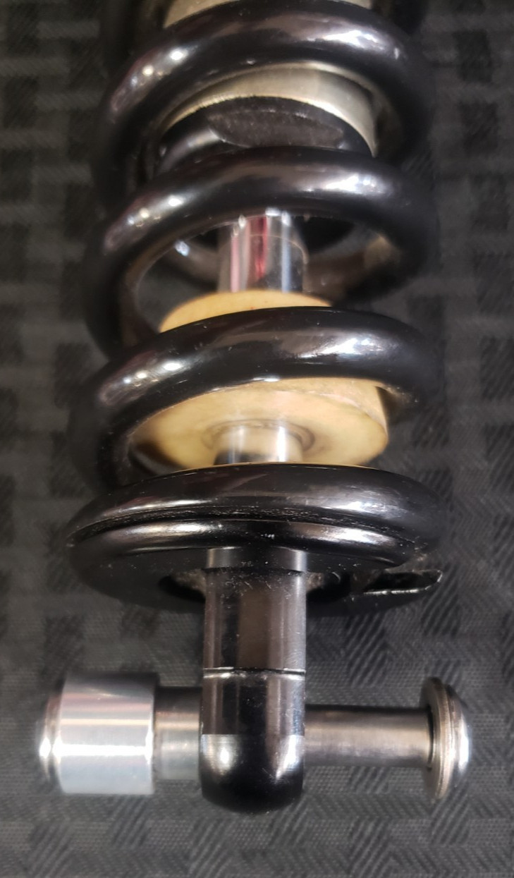 450283 – Manitou Swinger 4Way SPV Shock Absorber