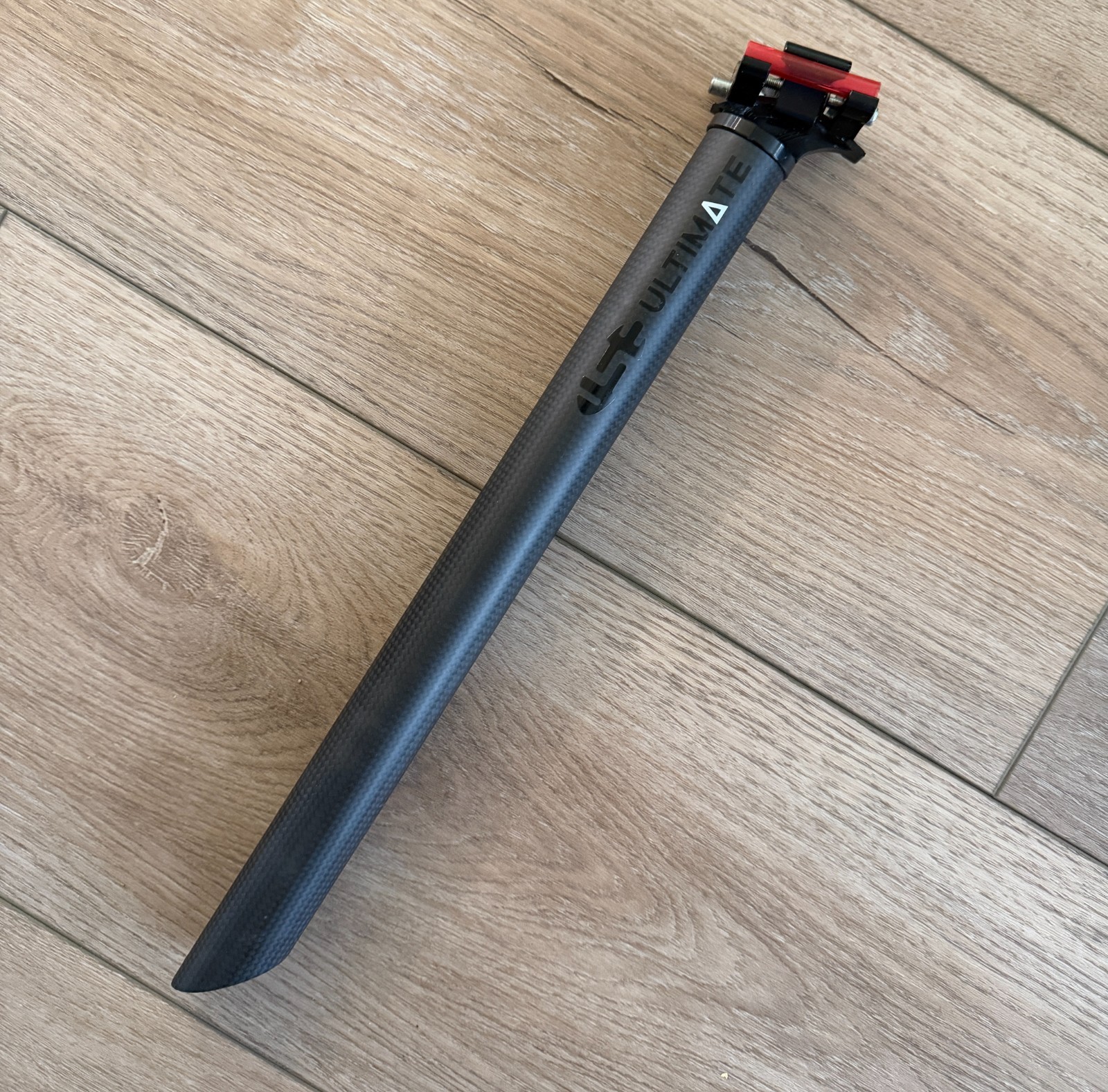 USE Alien Ultimate Carbon Seatpost 31.6mm 400mm