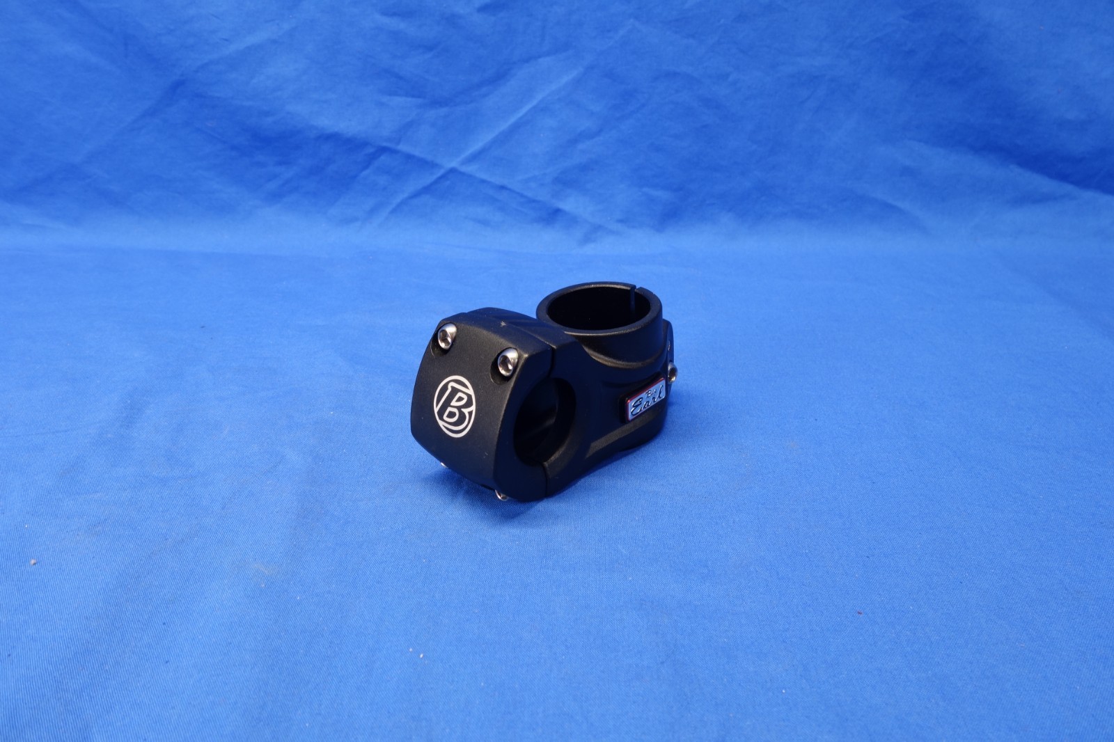 New Bontrager Big Earl Aluminum Bike Stem 50mm Length x 31.8mm Clamp, 1.5″ Steer