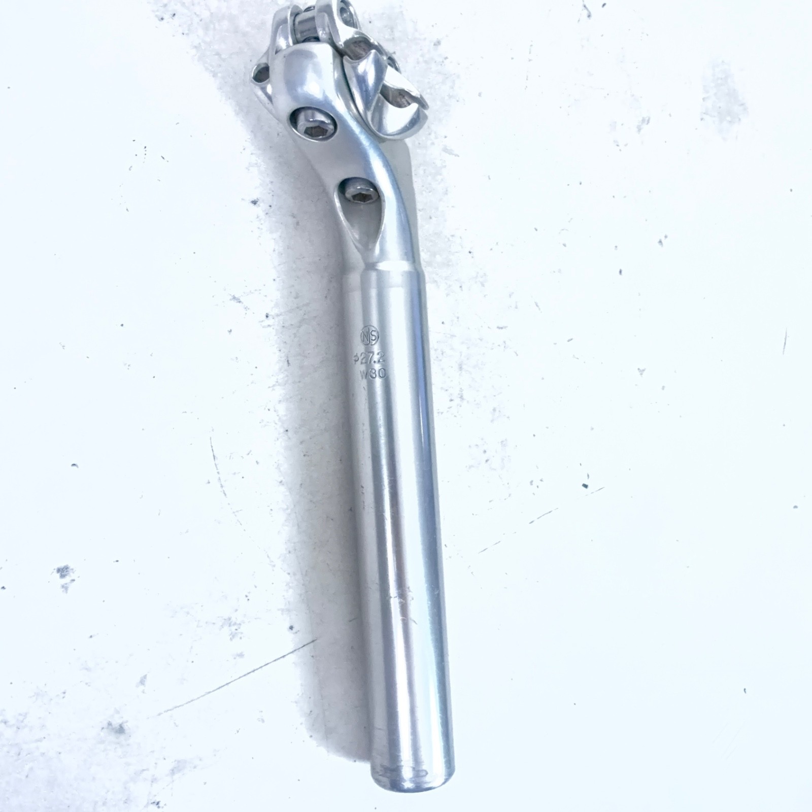 Nitto SP-72 Keirin Seat Post Ø27.2 30mm Rails 210mm Length, 238 Grams