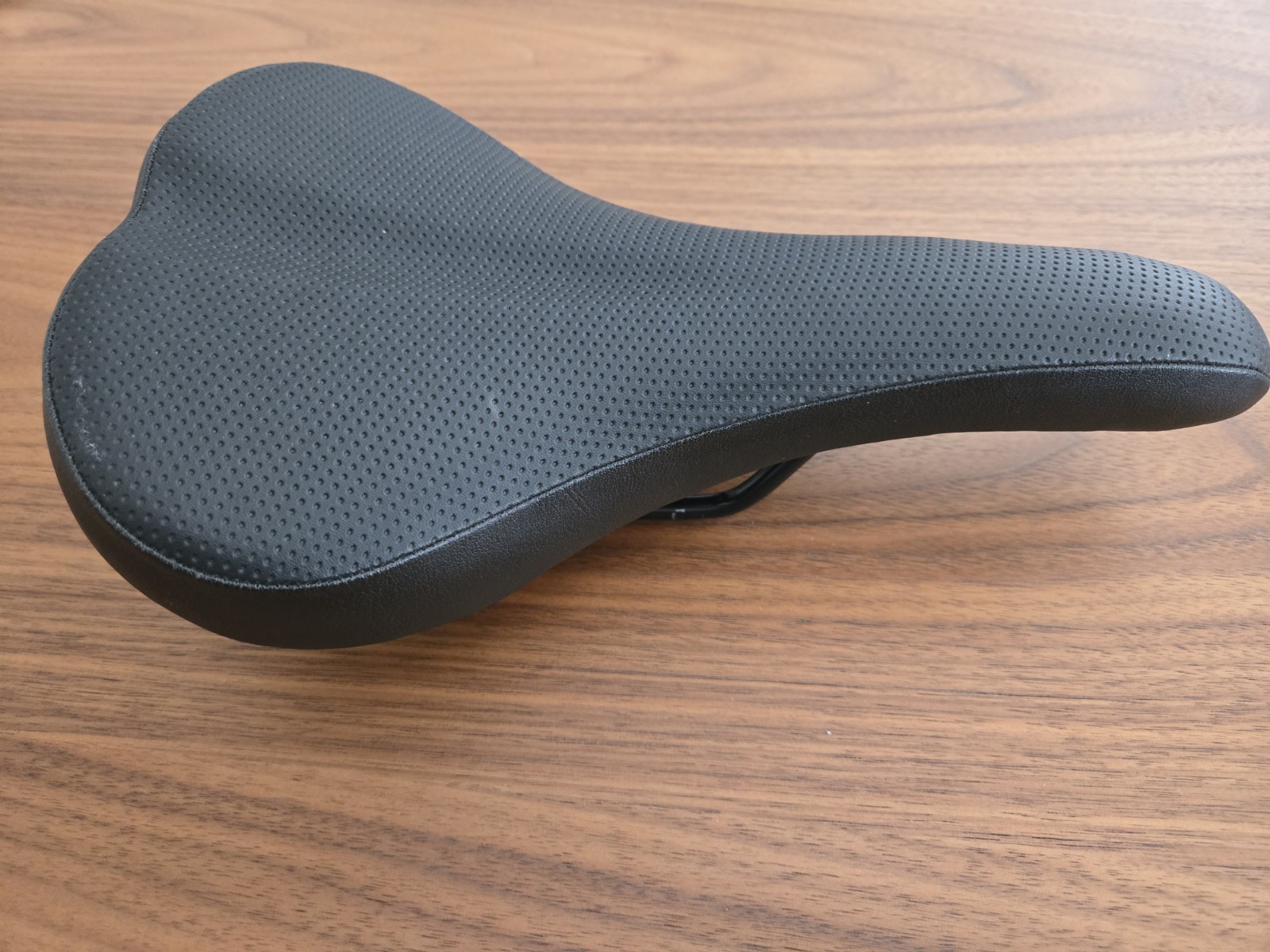 Brompton Original Folding Bike Wide Saddle Seat. Excellent Condition.