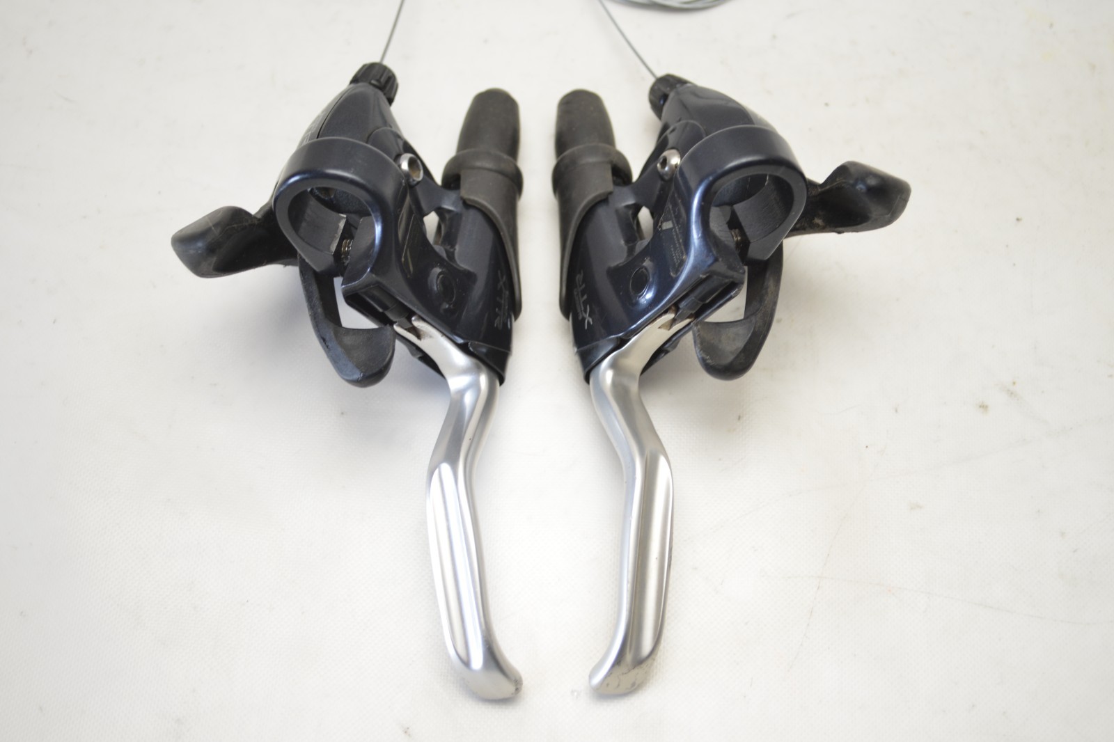 SHIMANO XTR 8 X 3 SPEED BICYCLE RAPIDFIRE SHIFTER BRAKE LEVERS ST-M900