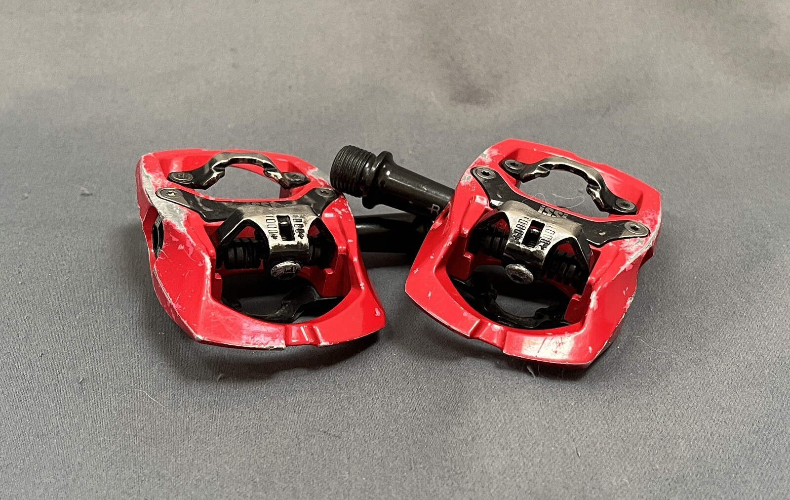 iSSi Trail Pedals MTB Clipless Dual-Sided Entry 9/16″ 400g Red SPD Compatible