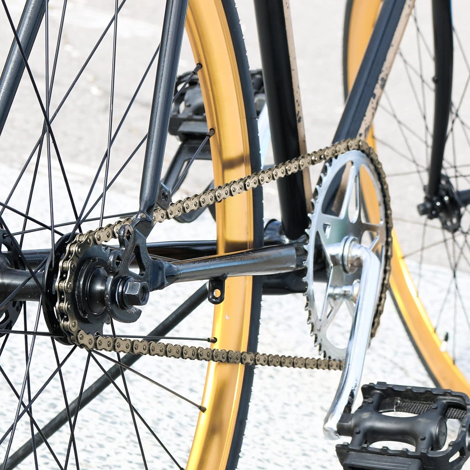 Alloy Steel Single-Speed Bike Chain with Easy Install Magic Buckle – 114 Inches