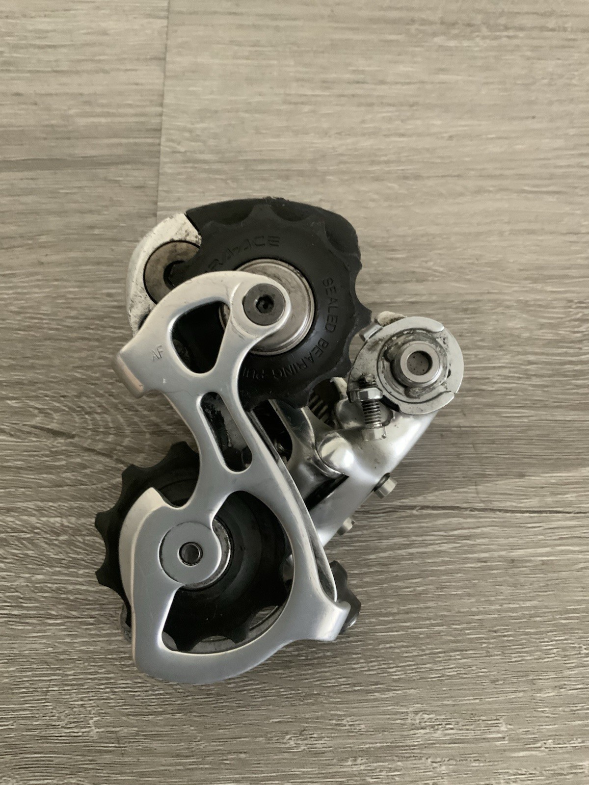 SHIMANO DURA ACE REAR DERAILLEUR 7700 10 OR 9 SPEED