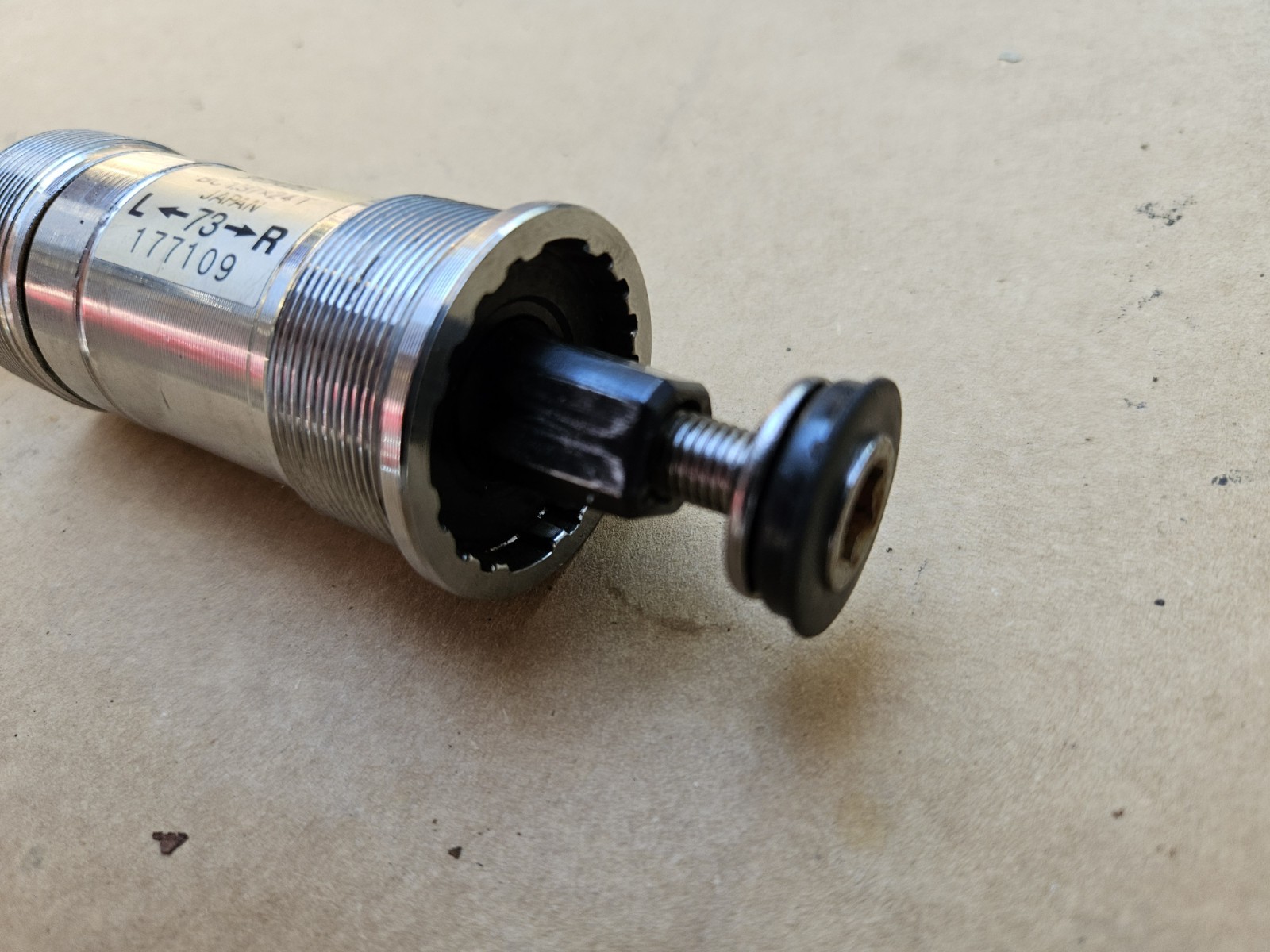 90s Specialized Sealed Cartridge Bottom Bracket 73mm Shell x 110mm Spindle