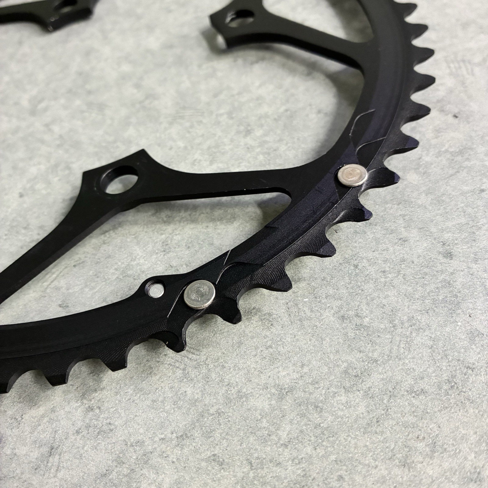 NOS ZIPP VUMA Quad Chainrings 53/39t With 110 x 4 BCD 10 Speed Black TAKE OFF