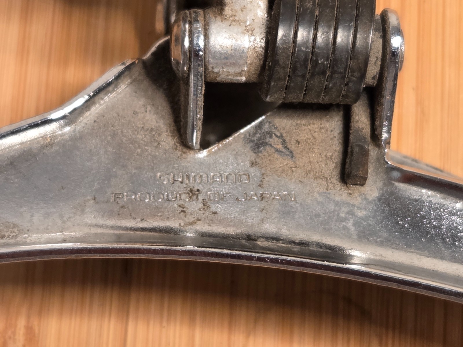 Shimano 600 «Arabesque» Front Derailleur 28.6mm