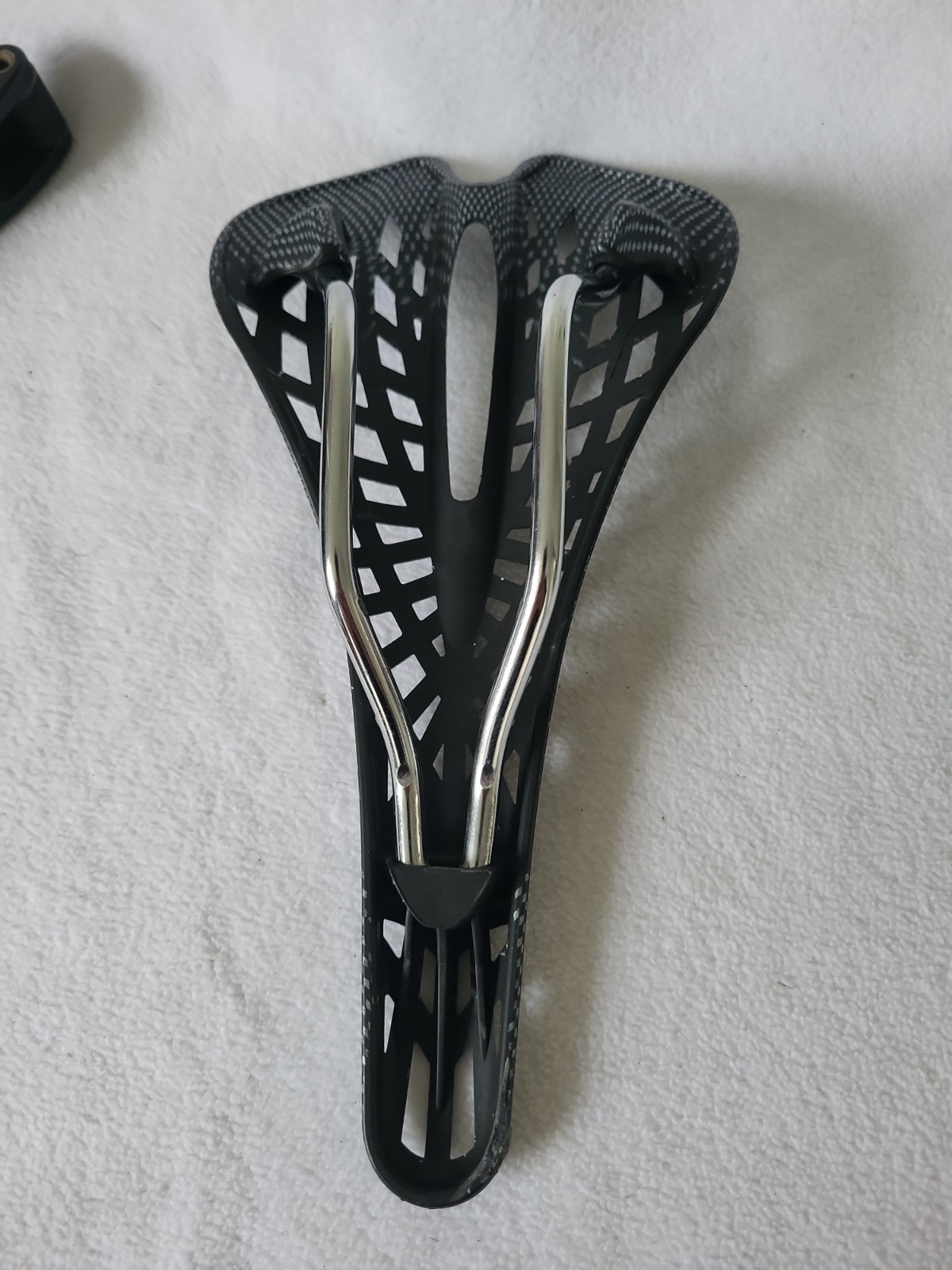Cane Creek Thudbuster Suspension Seatpost And Seat