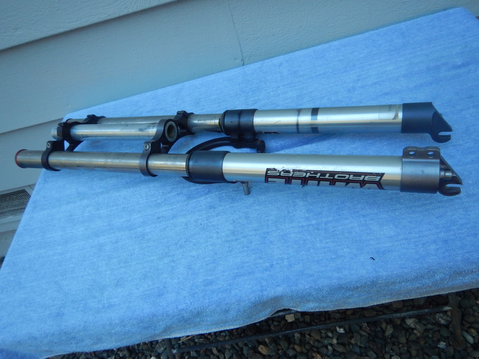 White Brothers DC118 DH Pro Fork 9.5″ Steerer 1-1/8″ Shocks Mountain Bike 26″