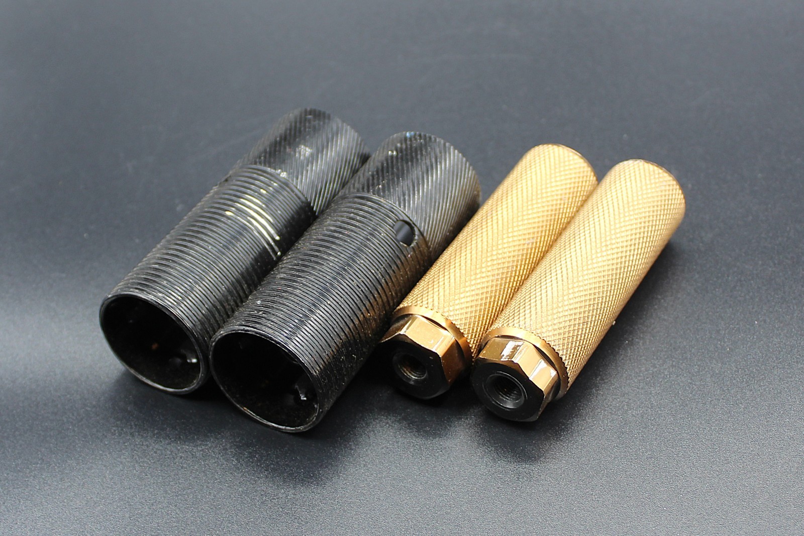 Vintage BMX Bike Pegs Unbranded Threaded 3/8″ Lot ~ Two Sets