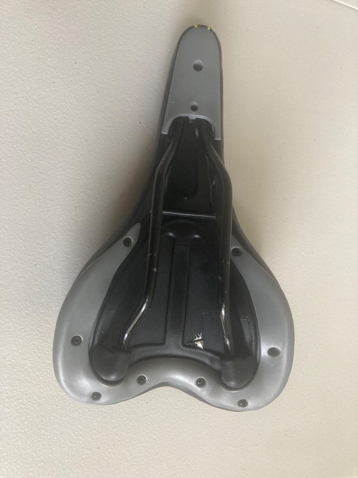 Genesis Bike Seat (Black, Yellow, White)